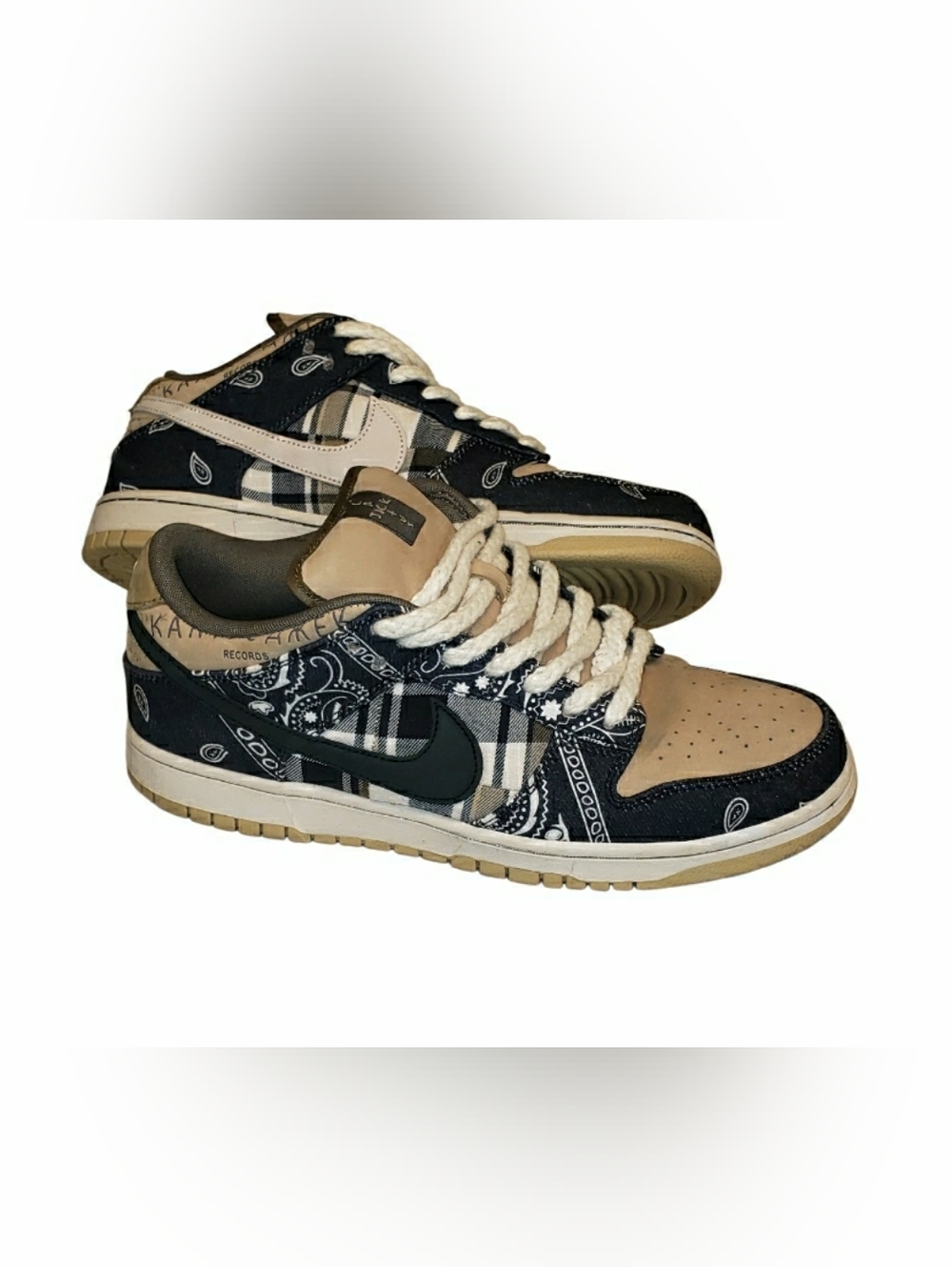 Nike Men’s Dunk Low Low-Top Sneakers in Blue and Tan with Bandana Plaid Used